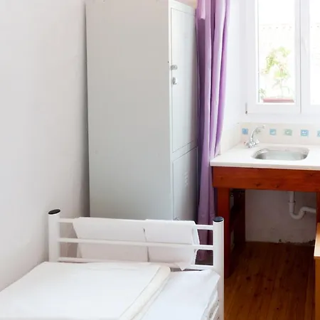 Hostel Old Town *